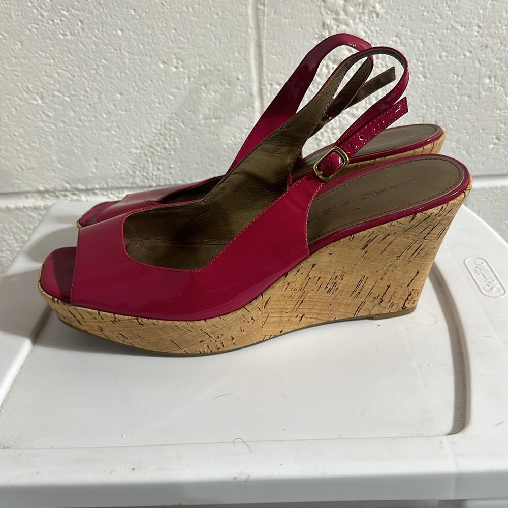 Heels - Picture 2 of 3